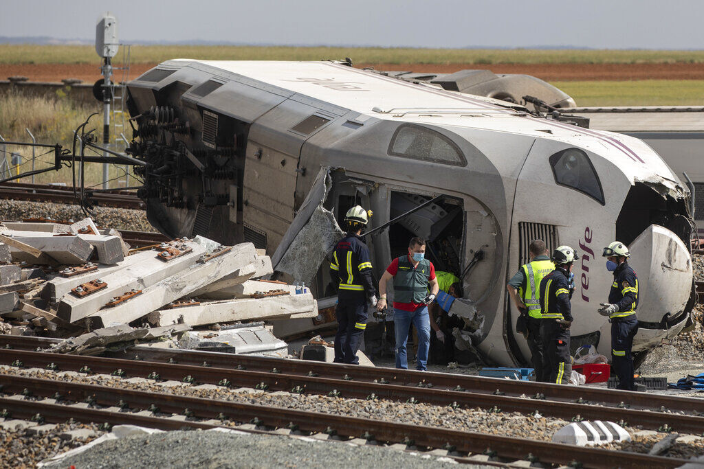APTOPIX Spain Train Accident